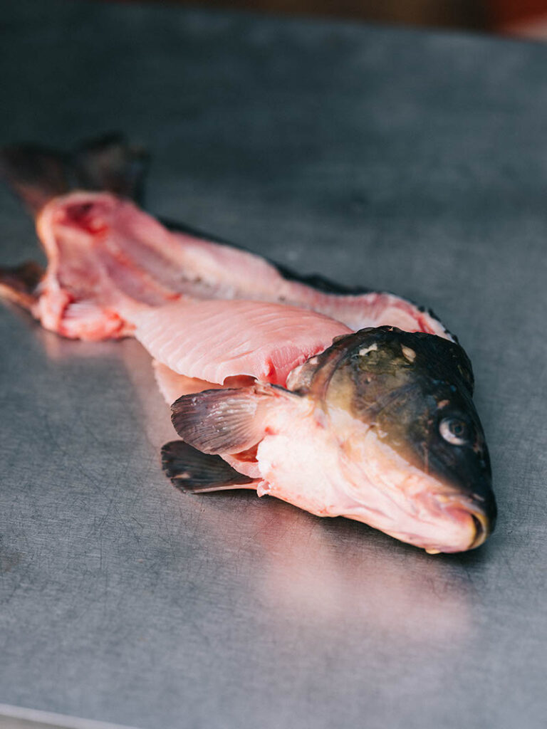 Karpfen Karkasse von Biofisch ideal für Fischsuppen
